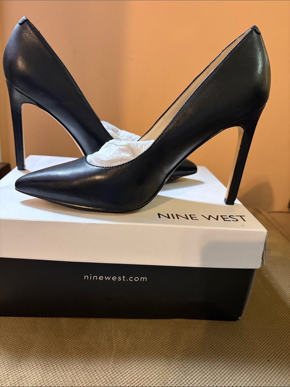 Nine West Black Leather Pointed Toe Stilettos